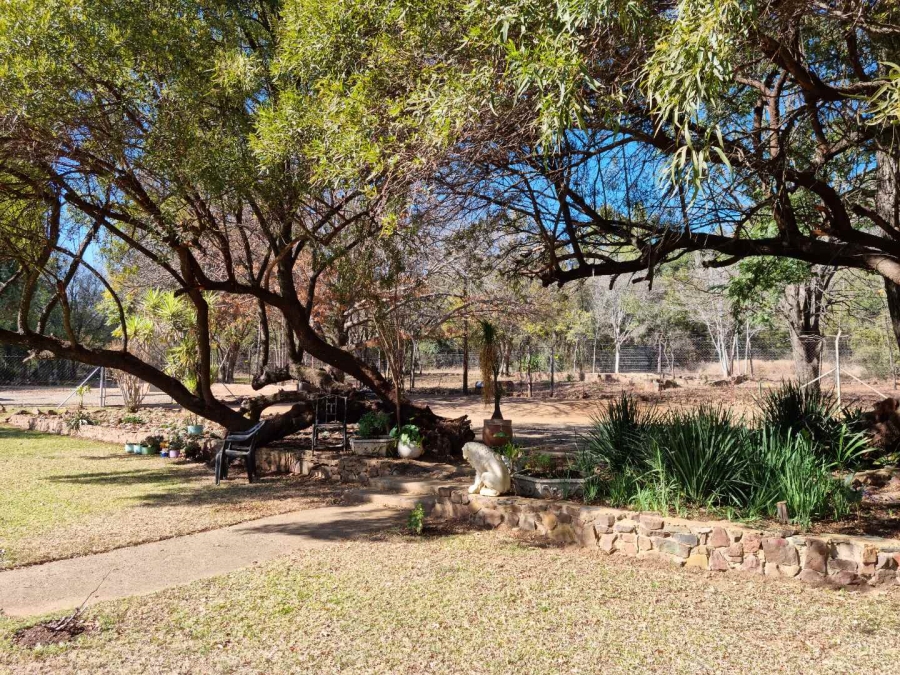 9 Bedroom Property for Sale in Hartbeespoort Rural North West